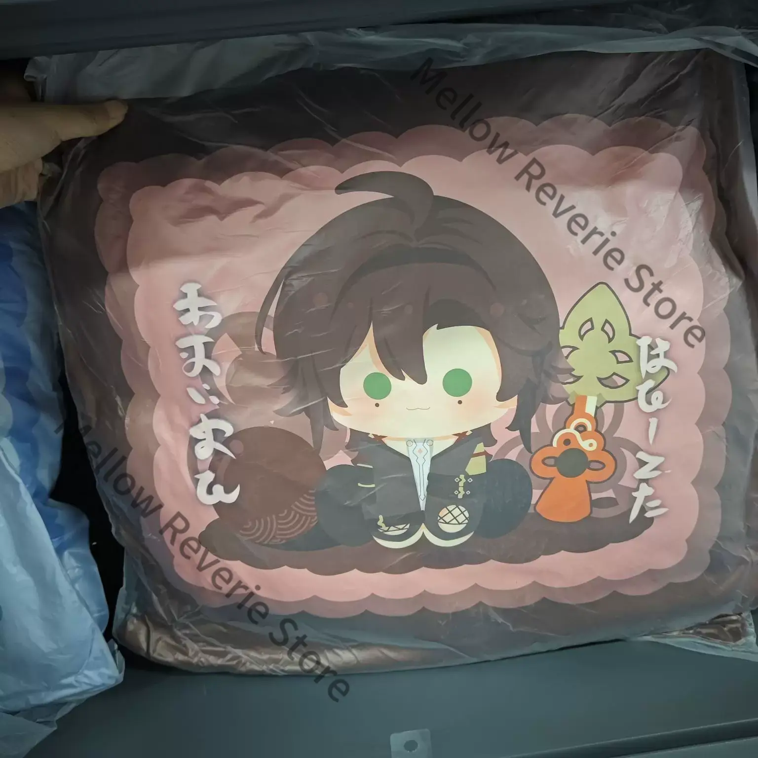 Косплей-подушка в стиле аниме  – обзор и цена Throw Pillow